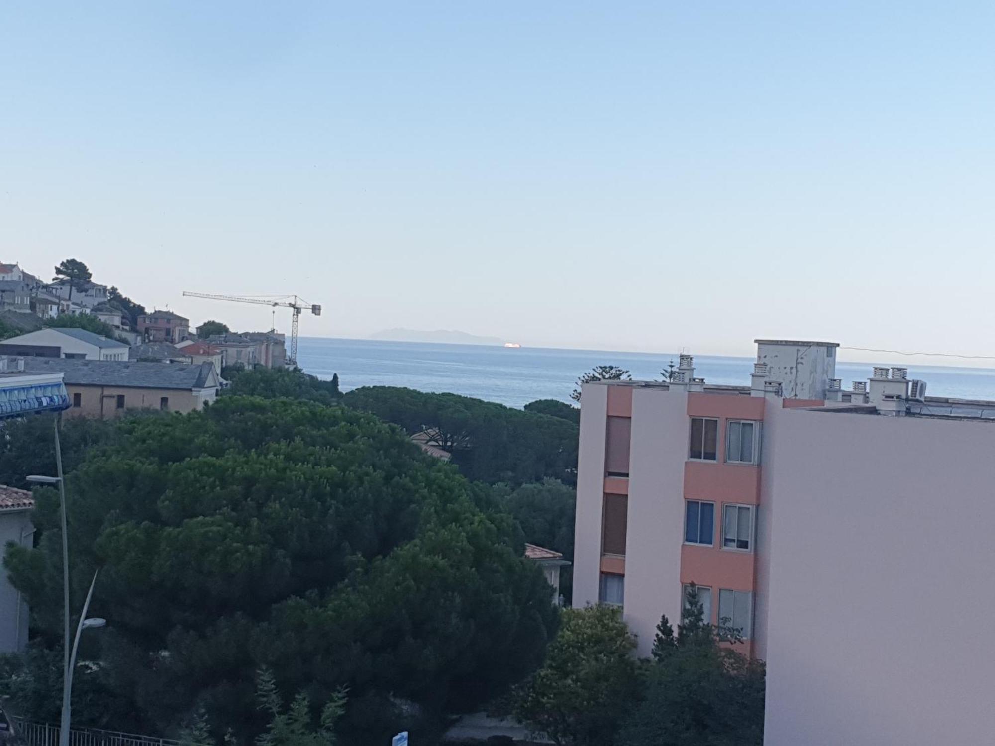 Charmant studio vue mer / parking / plage à 200m Bastia  Camera foto
